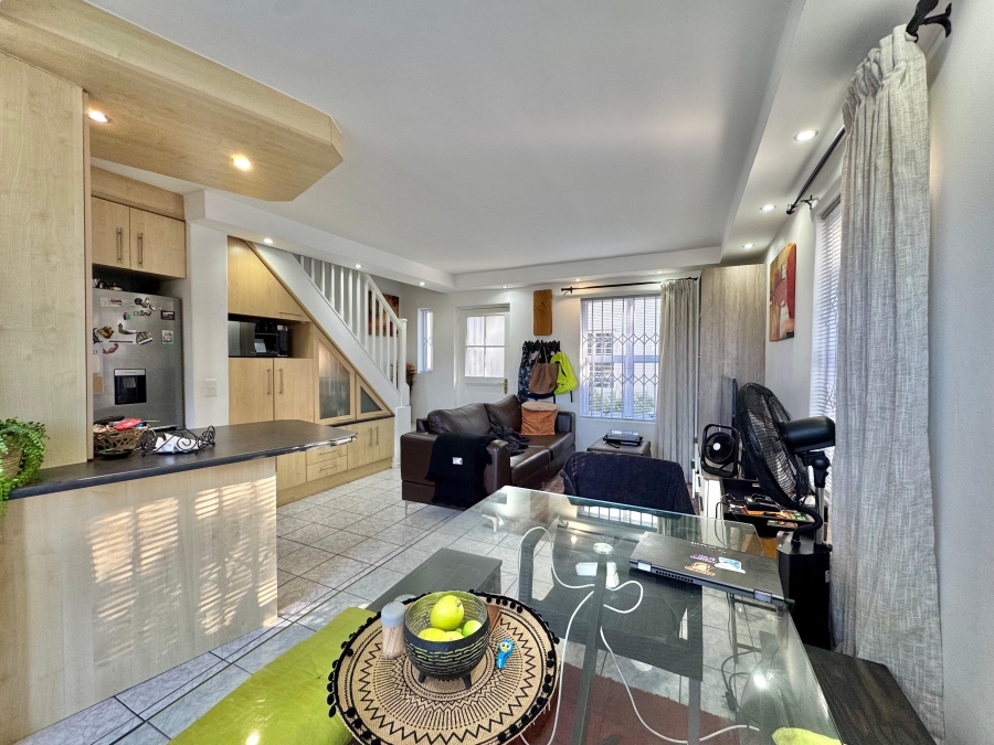 2 Bedroom Property for Sale in Kenilworth Western Cape